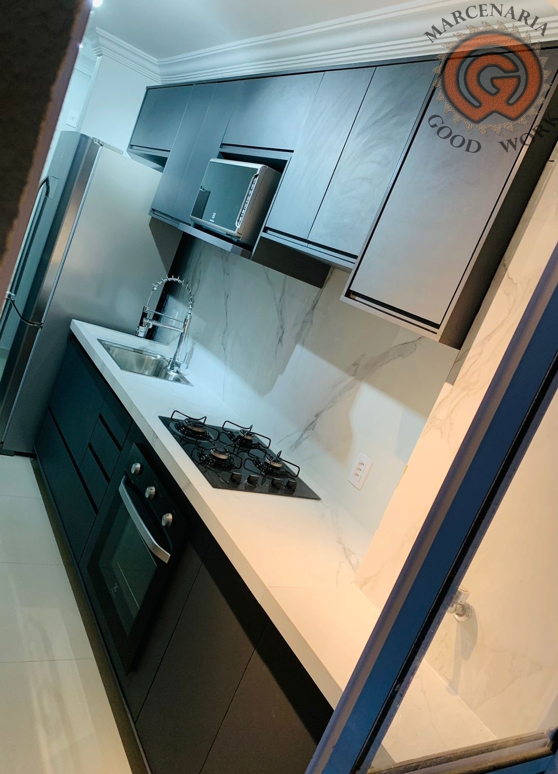 Cozinha-Sob Medida-Mdf Grafito-Arauco-Marcenaria Good Work-2.png