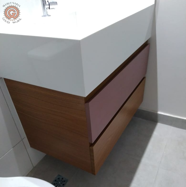 Gabinete-Banheiro-Face-Home-Cambuci-Louro-Freijó-Rosa-Glamour-Marcenaria-Good-Work-2.jpg