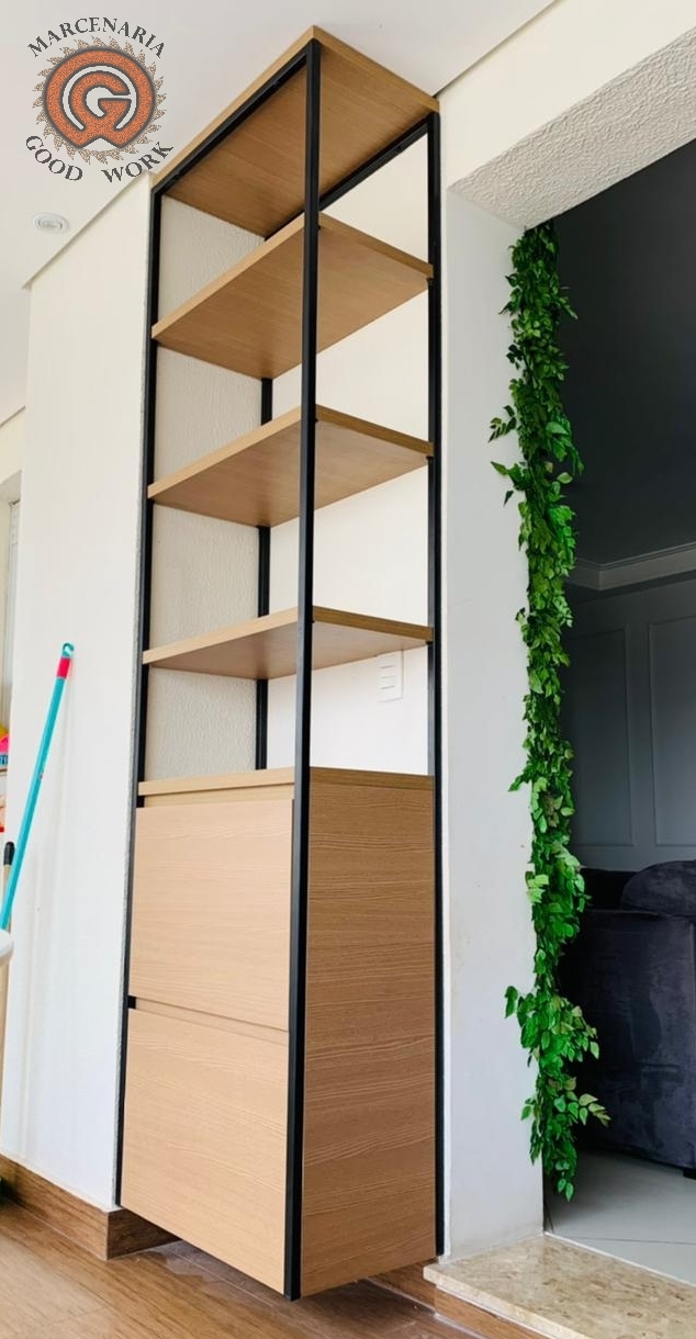 Aparador-Sob Medida-Mdf Carvalho Avelã-Serralheria Preta-Marcenaria Good Work.png