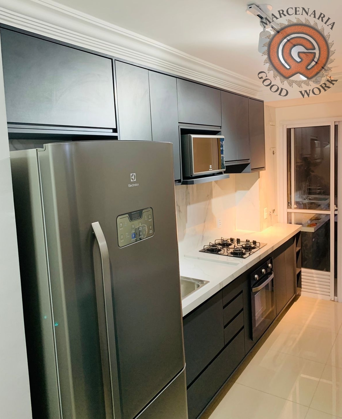 Cozinha-Sob Medida-Mdf Grafito-Arauco-Marcenaria Good Work-5.png