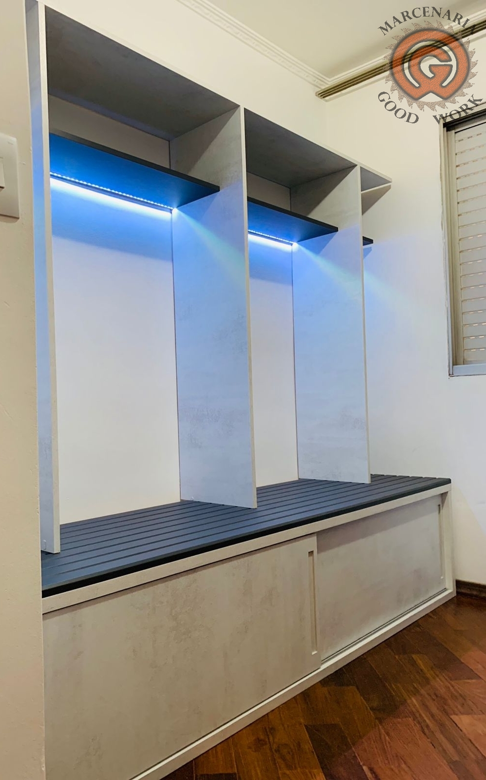 Studio Gamer-Estante-Sob Medida-Mdf Grafite-Mdf Fog Magma-Guararapes-Marcenaria Good Work-2.png