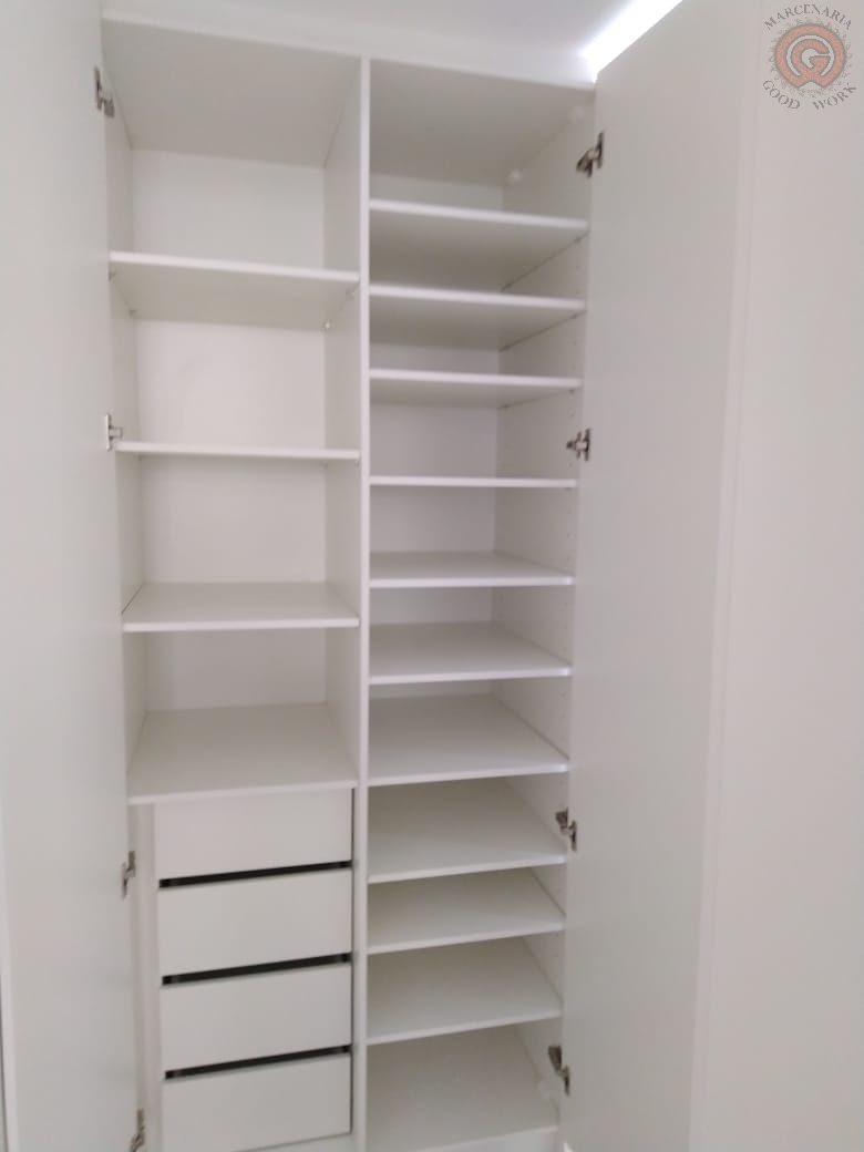 Roupeiro-L-Mdf-Branco-Texturizado-Arauco-Marcenaria-Good-Work.jpg
