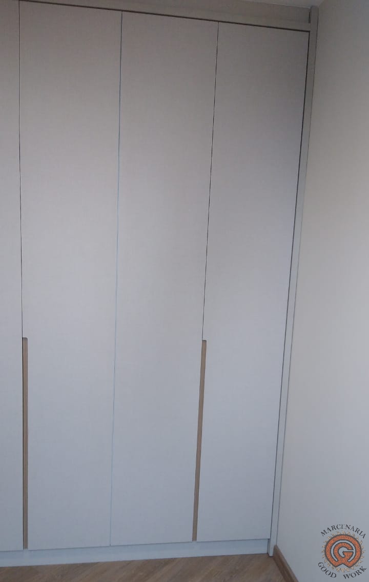 Roupeiro-Duas-Portas-Sob-Medida-Marcenaria-Good-Work.jpg