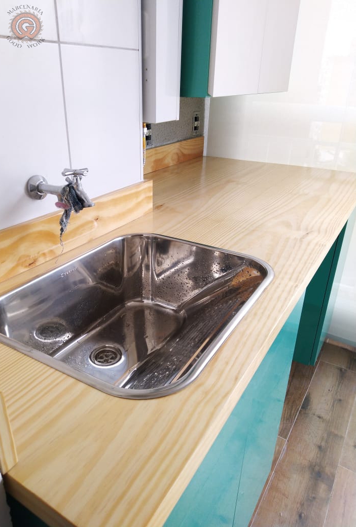 Lavanderia-Face-Home-Cambuci-Acqua-Cristallo-Duratex-Bancada-Pinus-Resinado-Marcenaria-Good-Work-5.jpg