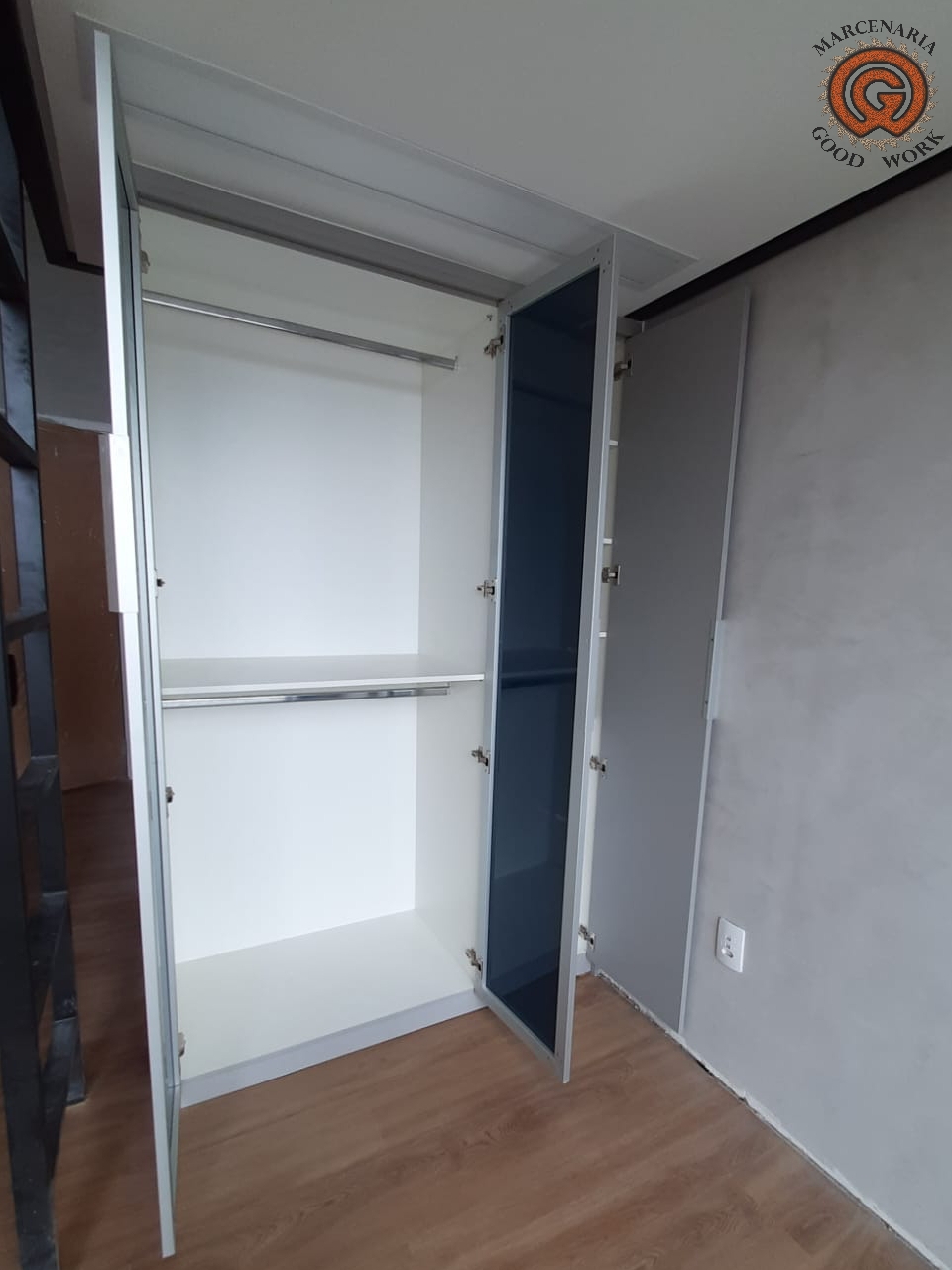 Roupeiro-3 Portas-Sob Medida-Mdf Cinza Urban-Guararapes-Marcenaria Good Work-3.jpg