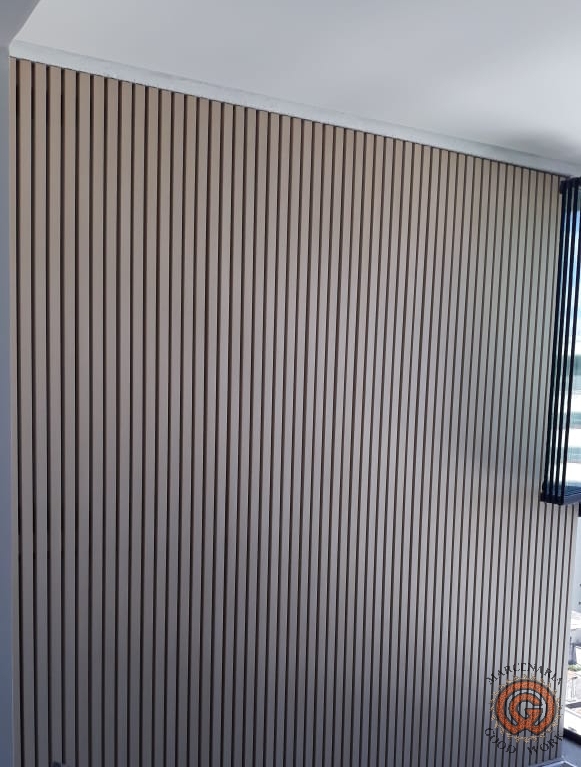 painel-ripado-lamina-natural-gelo-linheiro-marcenaria-good-work.jpg