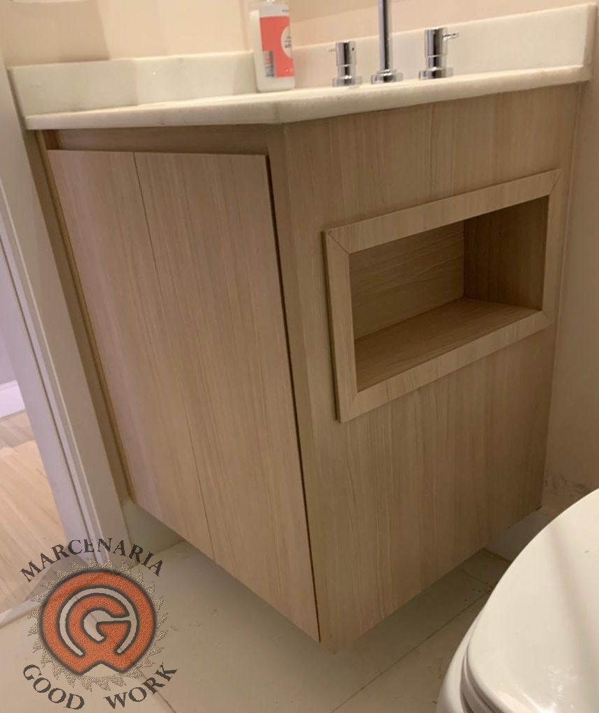 Gabinete-Banheiro-Sob Medida-Mdf Ciliegio-Puxador cava na madeira-Marcenaria Good Work-3.png
