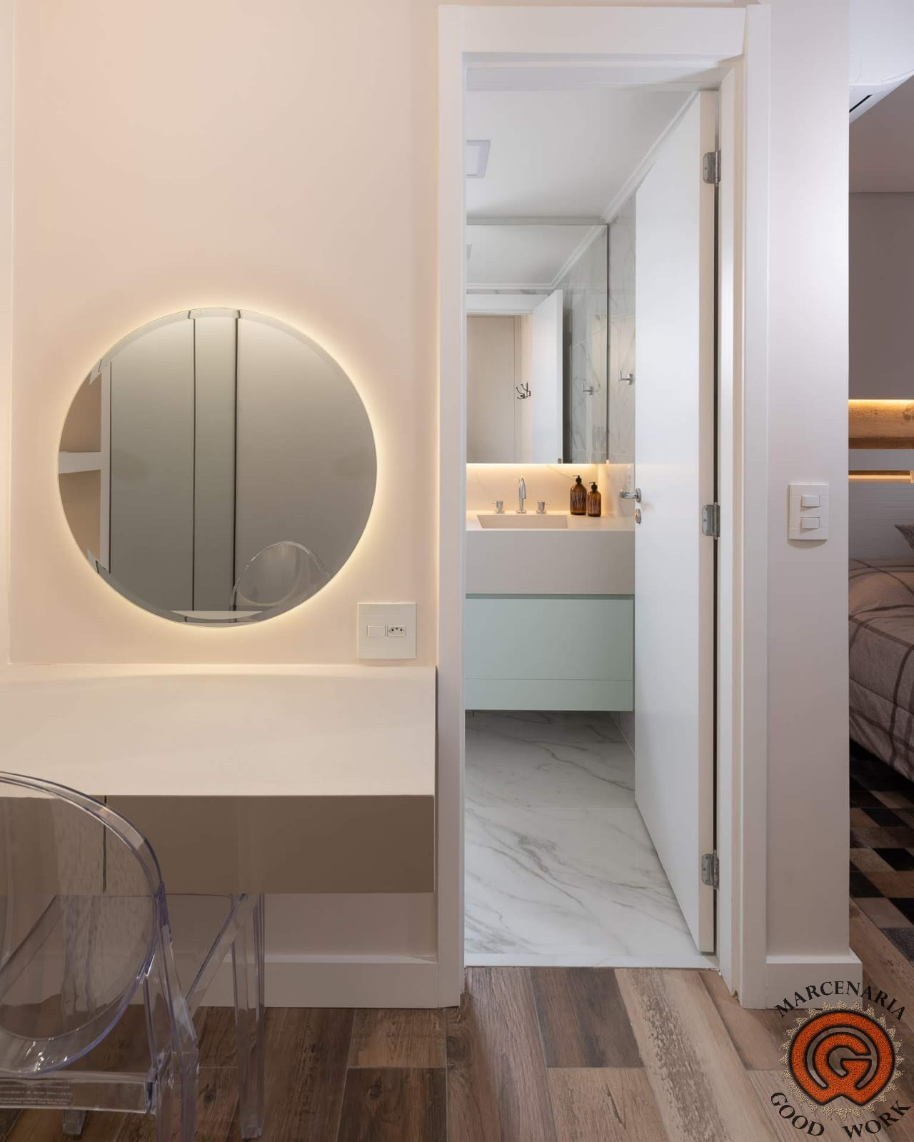 Banheiro-Espelheira- Penteadeira-Cyrela-Atmosfera-Marcenaria-Good-Work-2.jpg