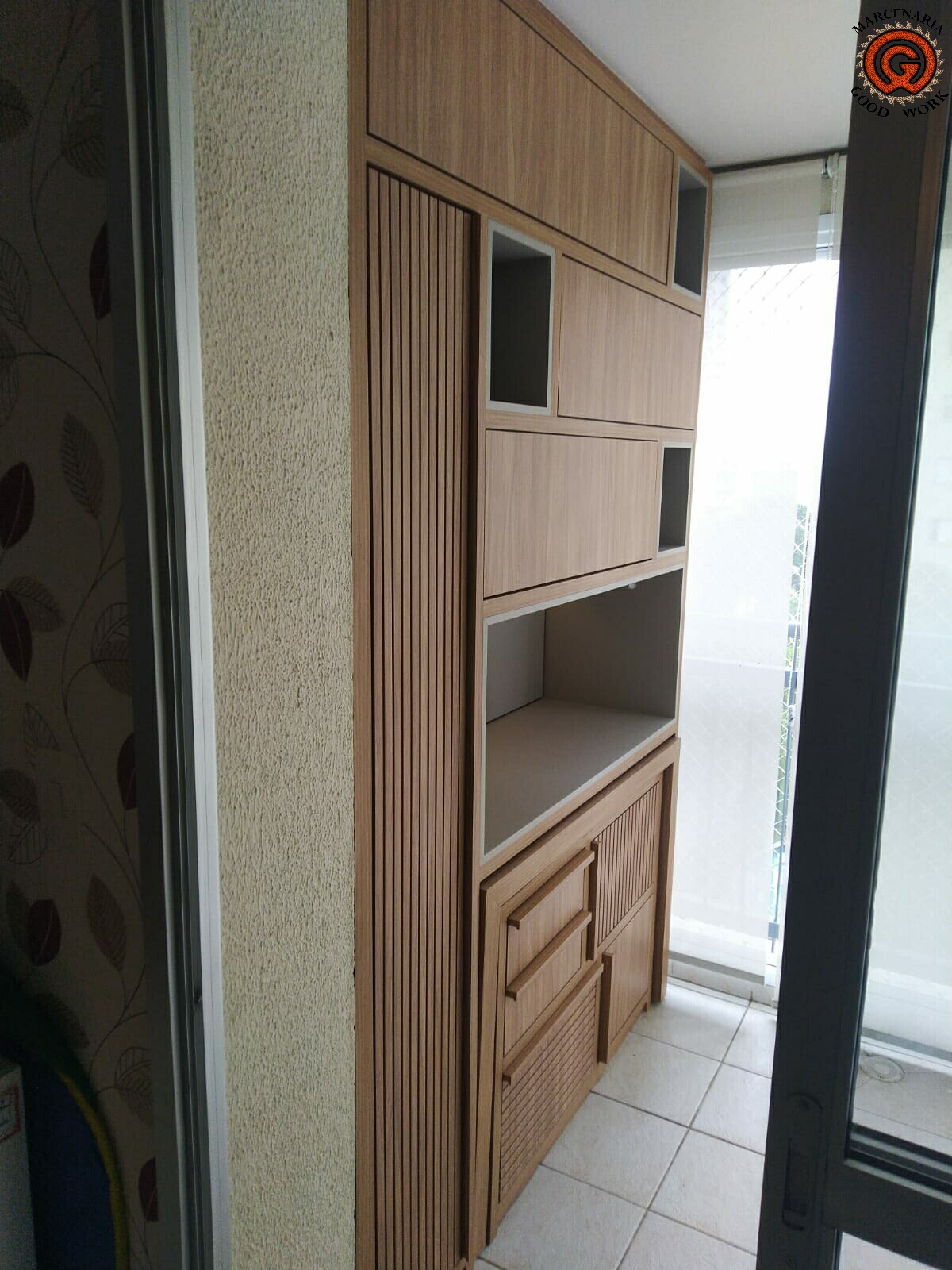 Estante-Mdf Cumaru-Mdf Frapê-Sob medida-Marcenaria Good Work-2.png