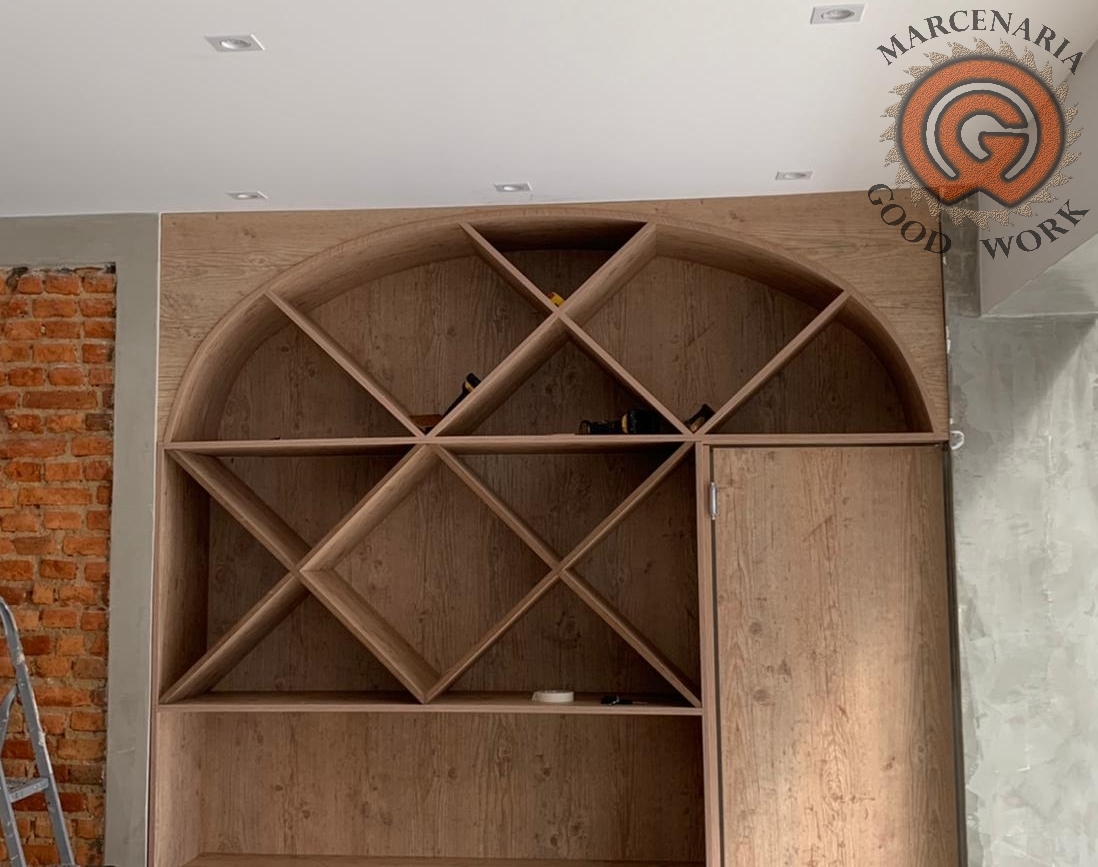 Restaurante-Armário-Nichos-Mdf Quênio Rústico-Led Embutido-Porta de Passagem-Marcenaria Good Work-2.png