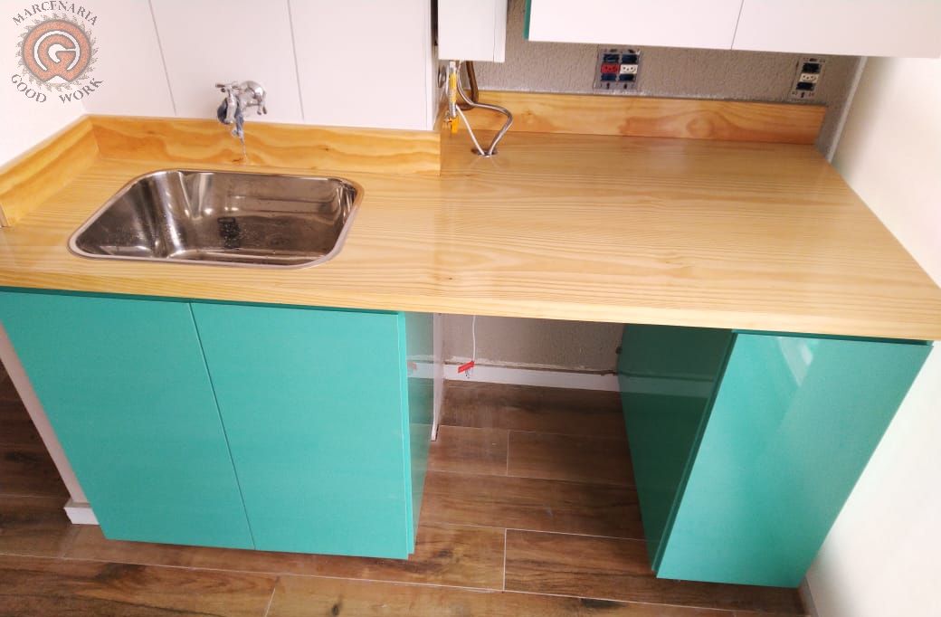 Lavanderia-Face-Home-Cambuci-Acqua-Cristallo-Duratex-Bancada-Pinus-Resinado-Marcenaria-Good-Work.jpg