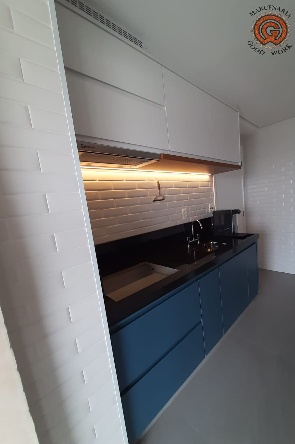Cozinha-Sob Medida-Mdf Branco Texturizado-Mdf Azul Secreto-Duratex-Marcenaria Good Work-2.png
