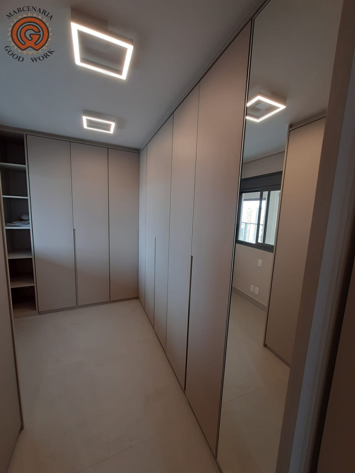 Closet em L-Sob Medida-Mdf Betton Matt-Arauco-Marcenaria Good Work.png