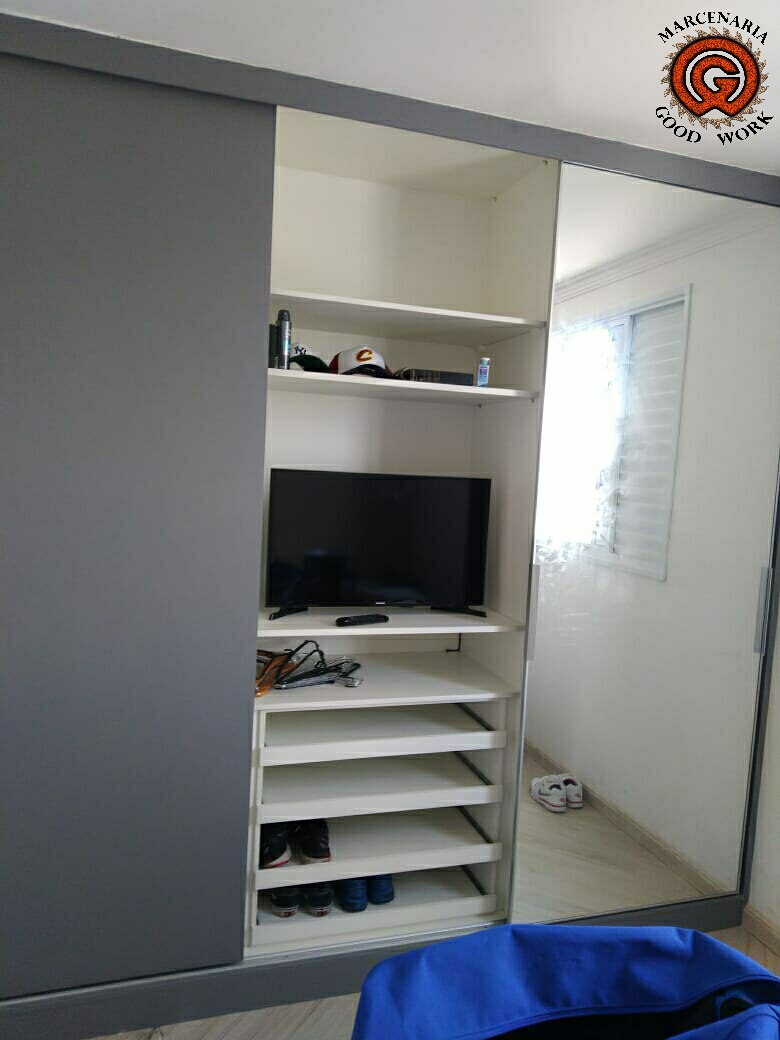 Roupeiro-sob Medida-Cinza Sagrado-Duratex-Marcenaria Good Work- 2 (2).png