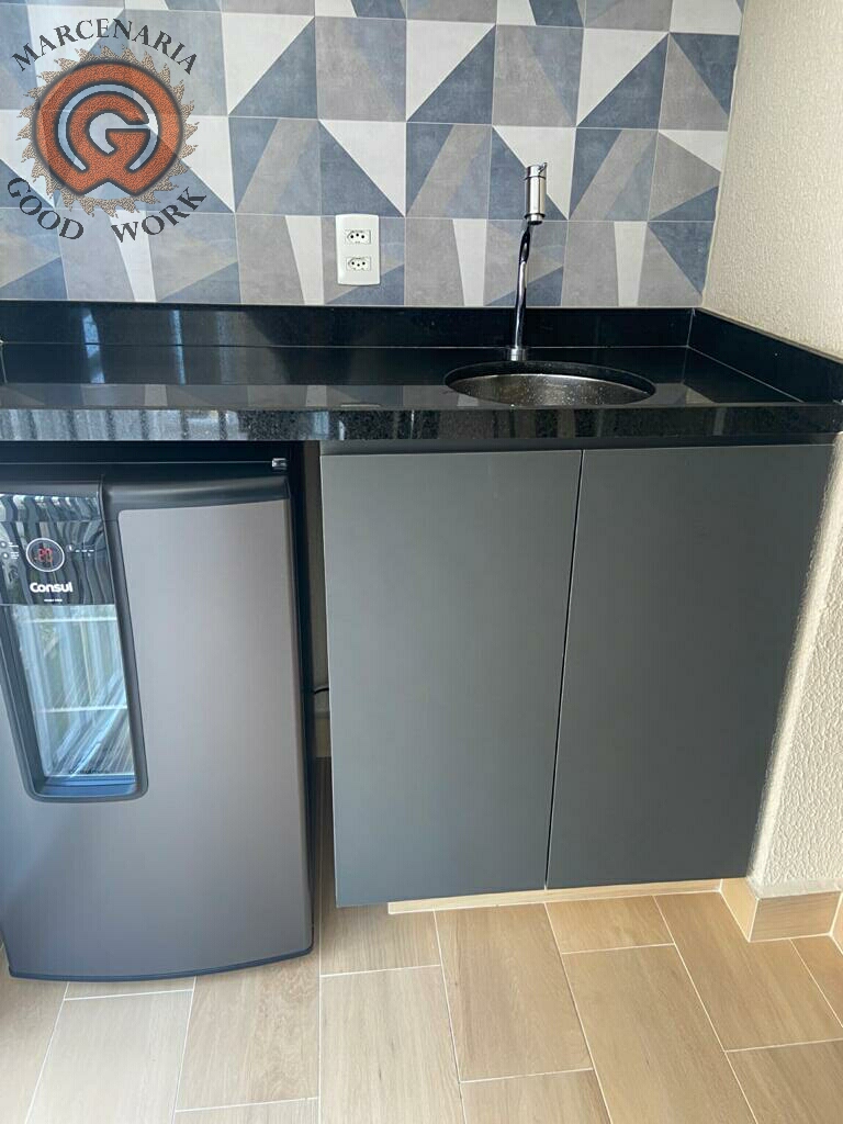 Adega Climatizada-Mdf Grafite-Mdf Itapuã-Sob Medida-Marcenaria Good Work-2.png