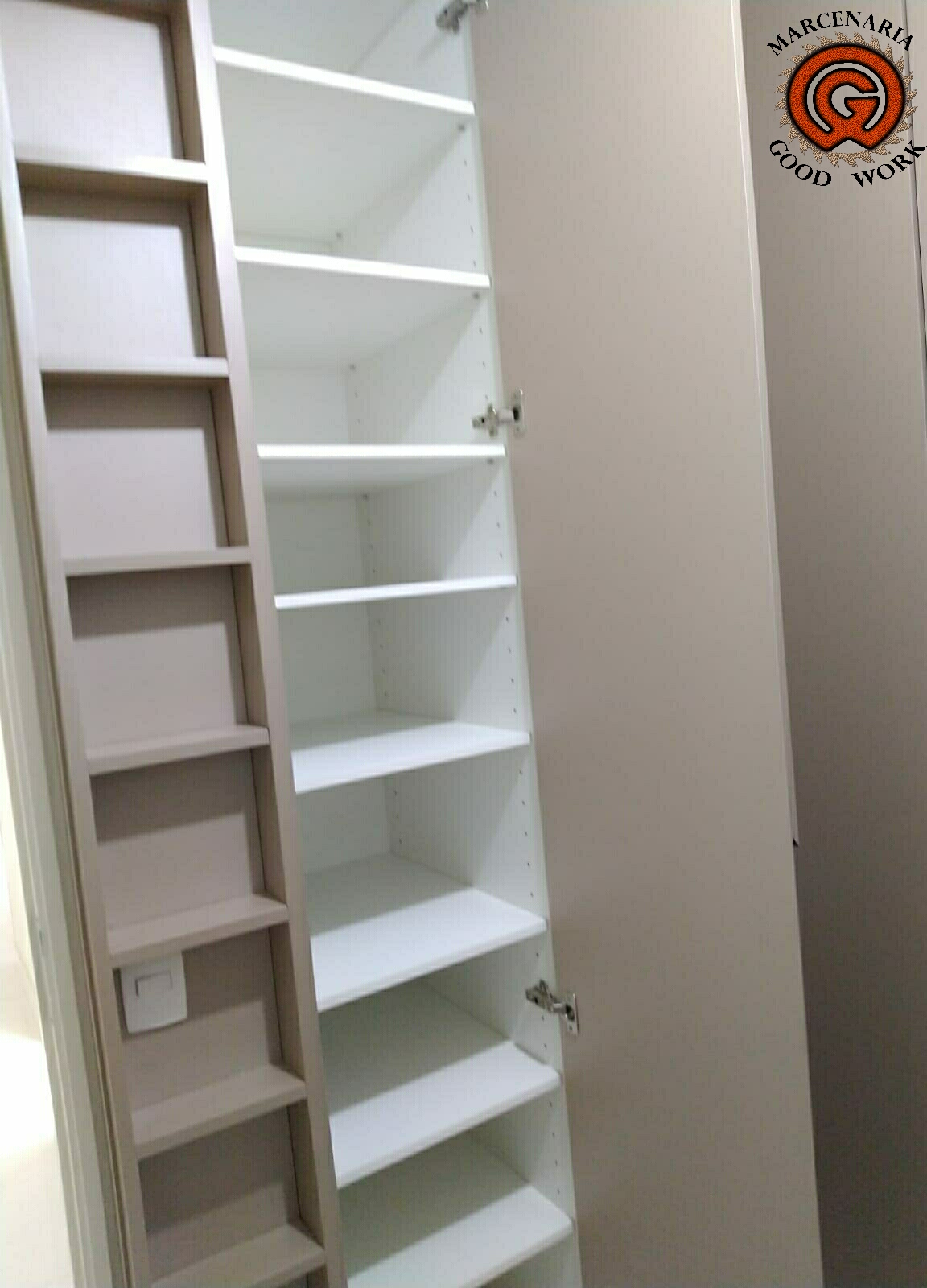 Roupeiro-L-Perola urbana-duratex-Puxadores-Cava-Marcenaria-Good-Work-6.png