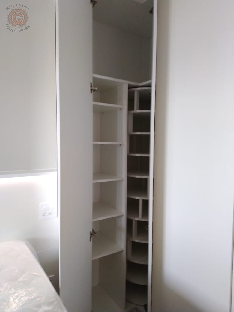 Roupeiro-L-Sapateira-Giratória-Face-Home-Cambuci-Puxadores-Cava-Marcenaria-Good-Work-3.jpg