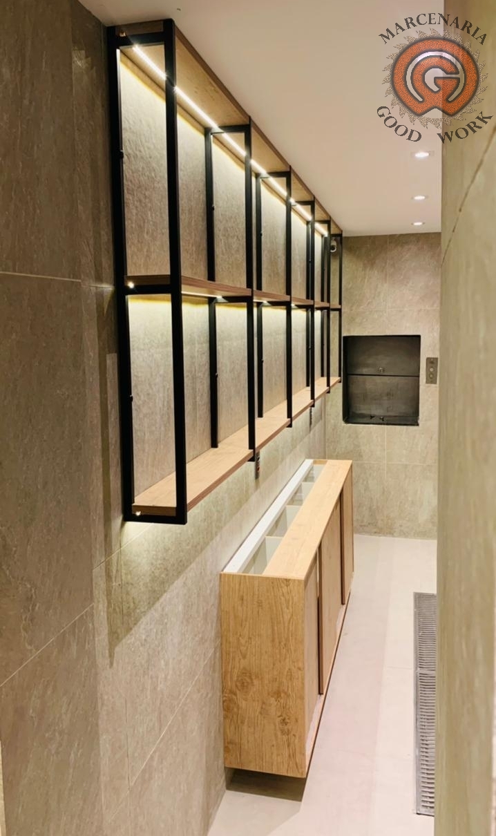 Restaurante-Prateleiras-Aparador-Sob Medida-Mdf Quênio Rústico-Led embutido-Serralheria-Marcenaria Good Work.png