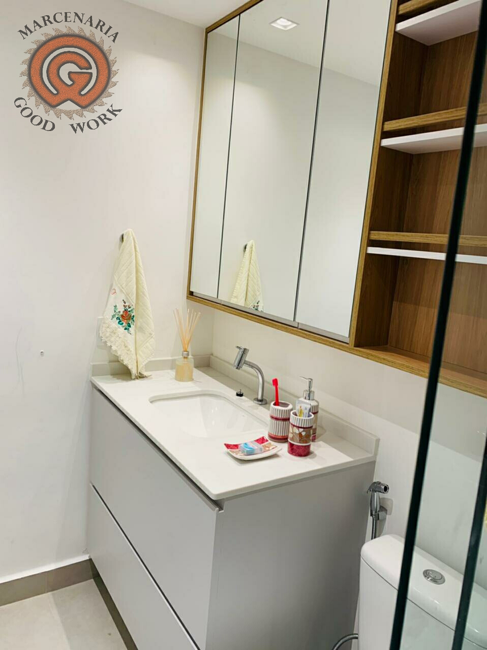 Gabinete-Banheiro-Sob Medida-Mdf Aurora-Duratex-Marcenaria Good Work-7.png