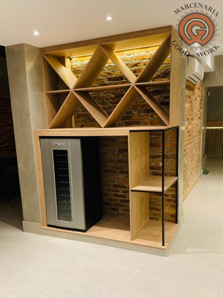 Restaurante-Aparador para frigobar-Mdf Quênio Rústico-Serralheria-Preto Ebano Chess-Marcenaria Good Work.png